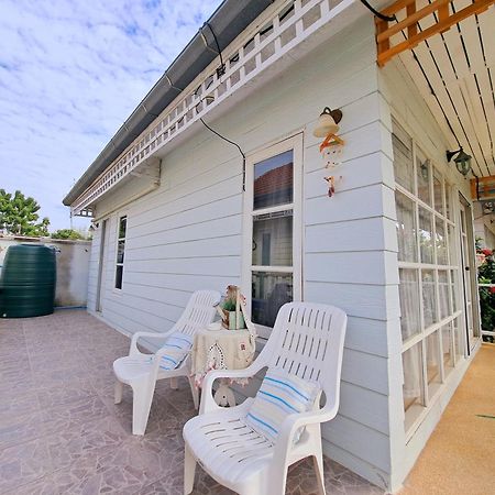 Prathana Garden Beach Resort Hua Hin Exterior foto