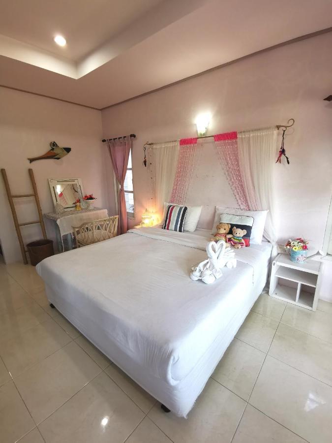 Prathana Garden Beach Resort Hua Hin Exterior foto