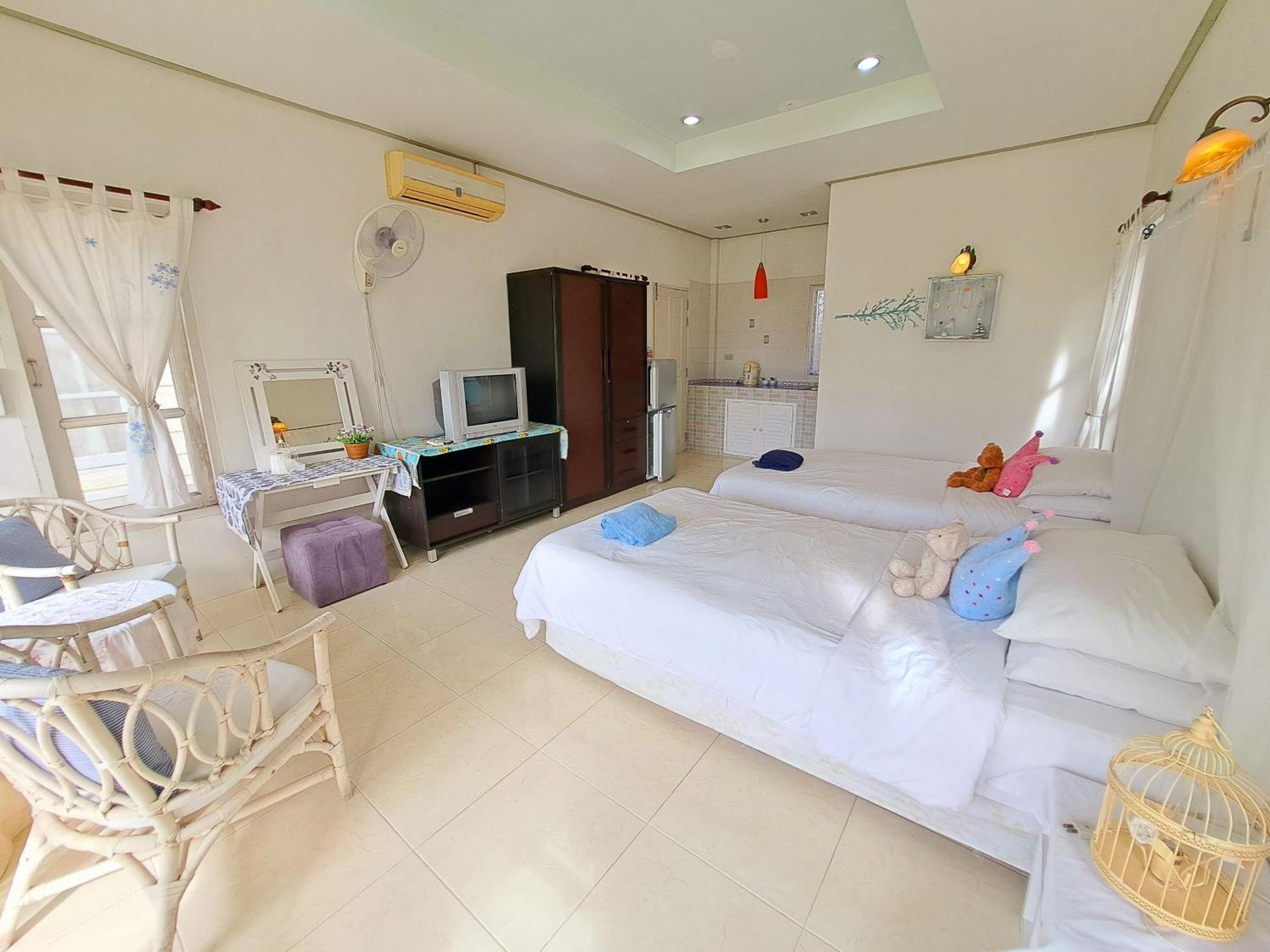 Prathana Garden Beach Resort Hua Hin Exterior foto
