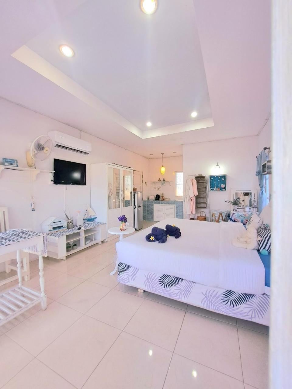 Prathana Garden Beach Resort Hua Hin Exterior foto